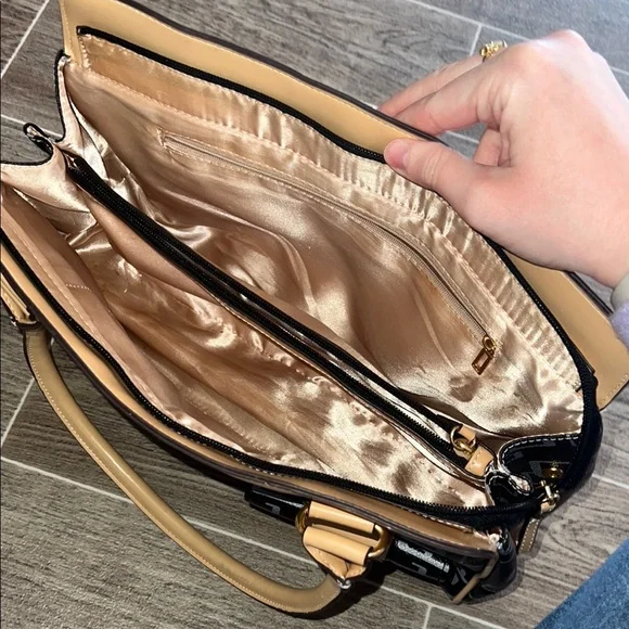 GUESS VINTAGE SHOULDER BAG - Picture 5 of 7